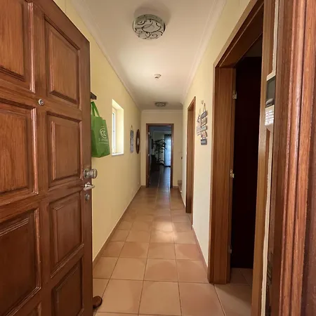 31 Mar A Vista Da Rocha דירה